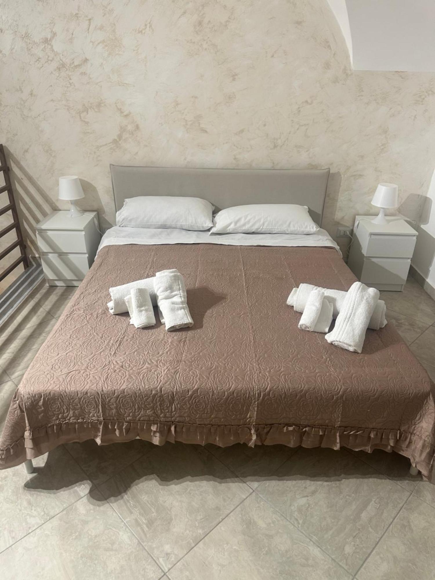 Nicotra'S Home Катания Екстериор снимка